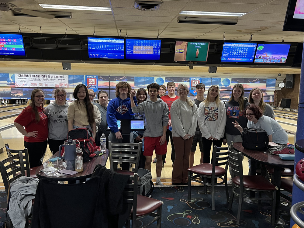 Zane Trace BPA members joined fellow BPA members for a bowl-a-thon charity event.