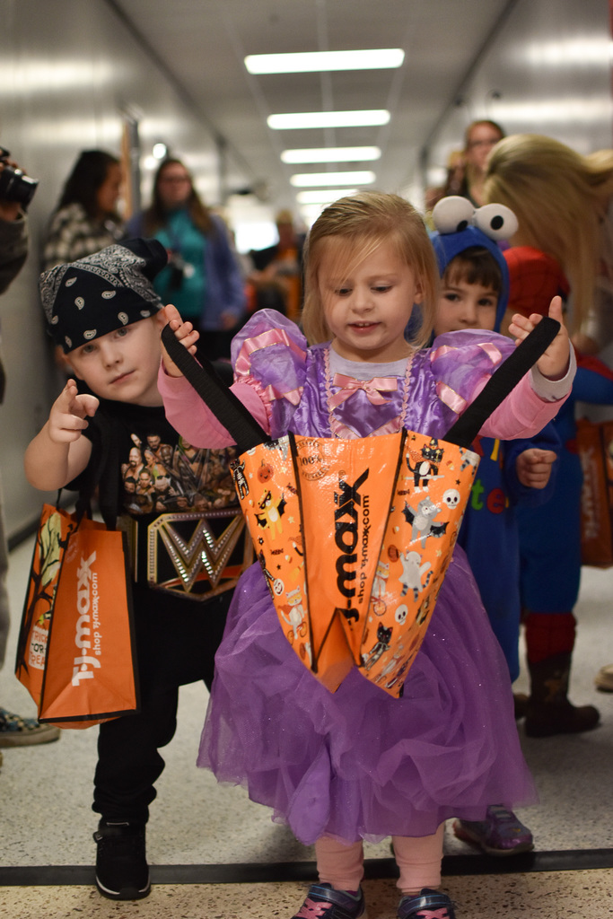 Our Ross-Pike Educational Service District preschoolers took a trip around the building on Friday for some trick-or-treat fun! They stopped at our labs where students and staff members passed out candy!